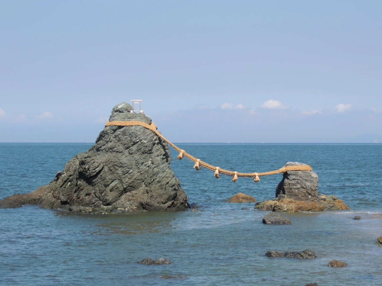 Couple Iwa Futami Kodama Shrine| Grand Mercure Ise-shima Resort & Spa [Official]